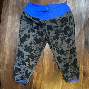 Torrid Active Wear Capri Bottoms